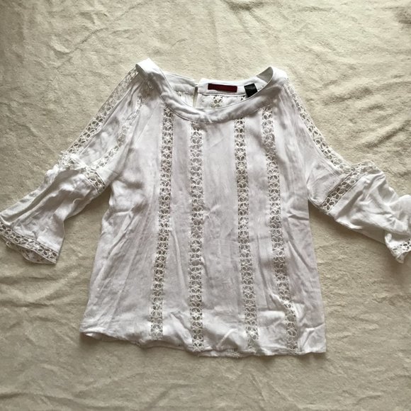 BKE Red white eyelet cold shoulder top - Picture 1 of 6